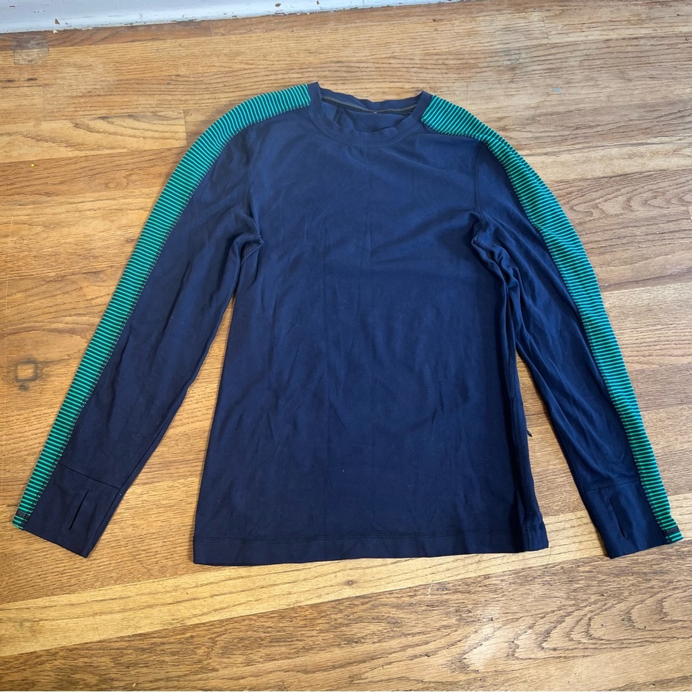 Lululemon Metal Vent Tech Long Sleeve Shirt Navy Blue Green Stripe Size S/M - Picture 4 of 11